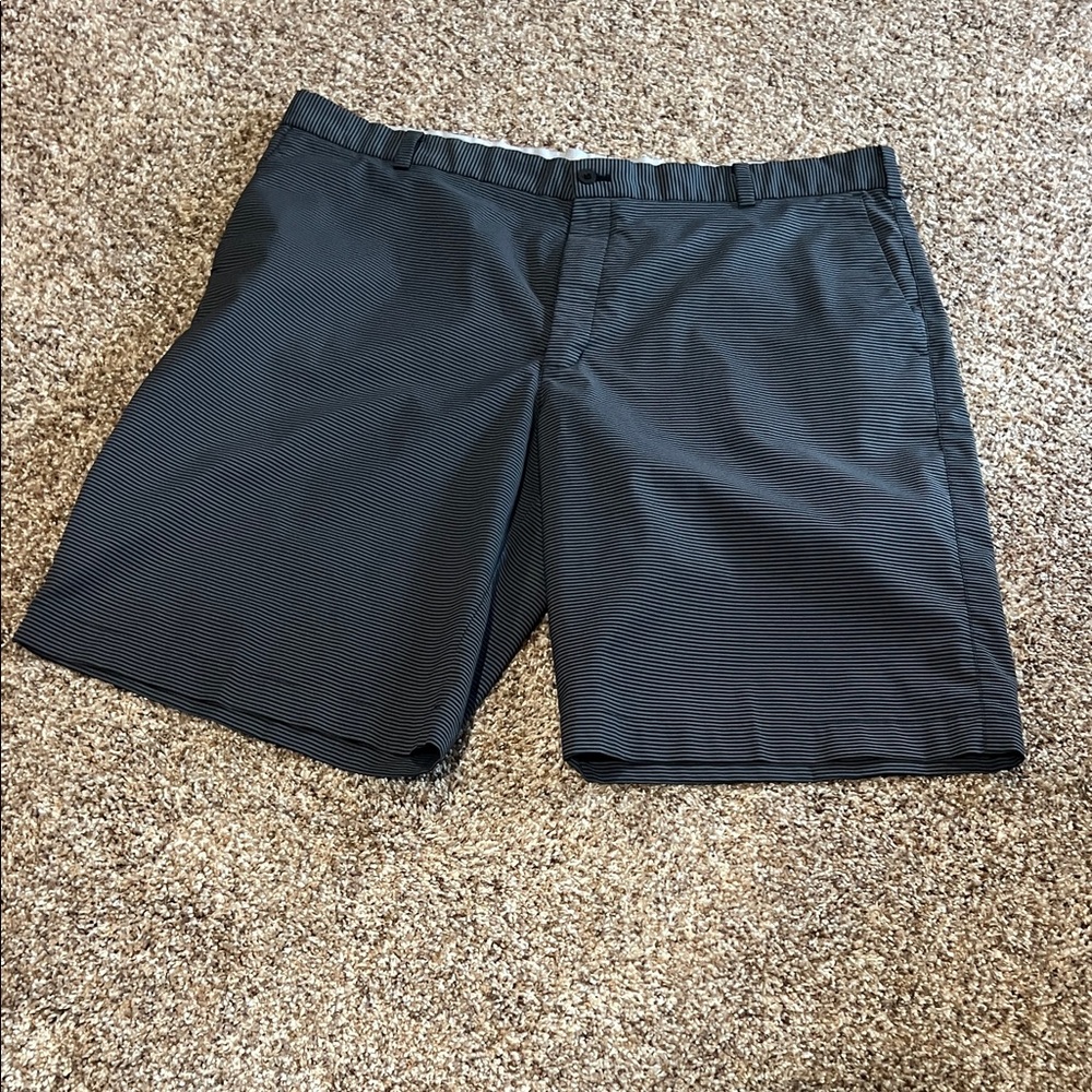 Nike Men's Black Striped Golf Shorts